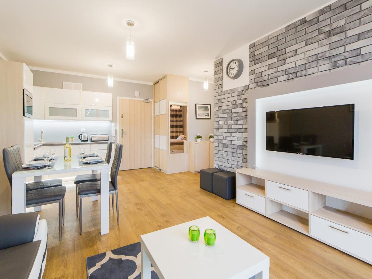 Waterline Apartamenty Kolobrzeg Bagian luar foto