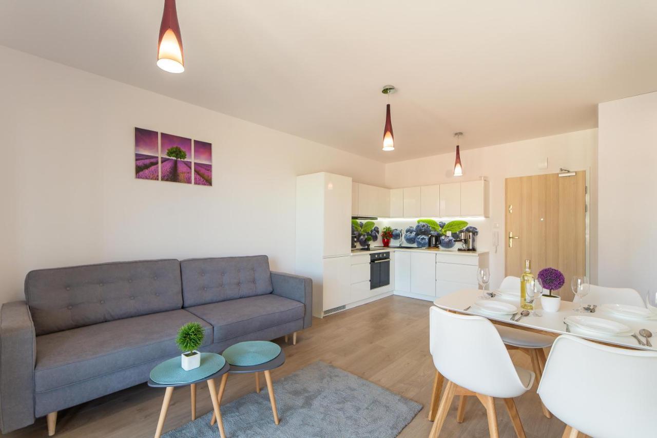 Waterline Apartamenty Kolobrzeg Bagian luar foto
