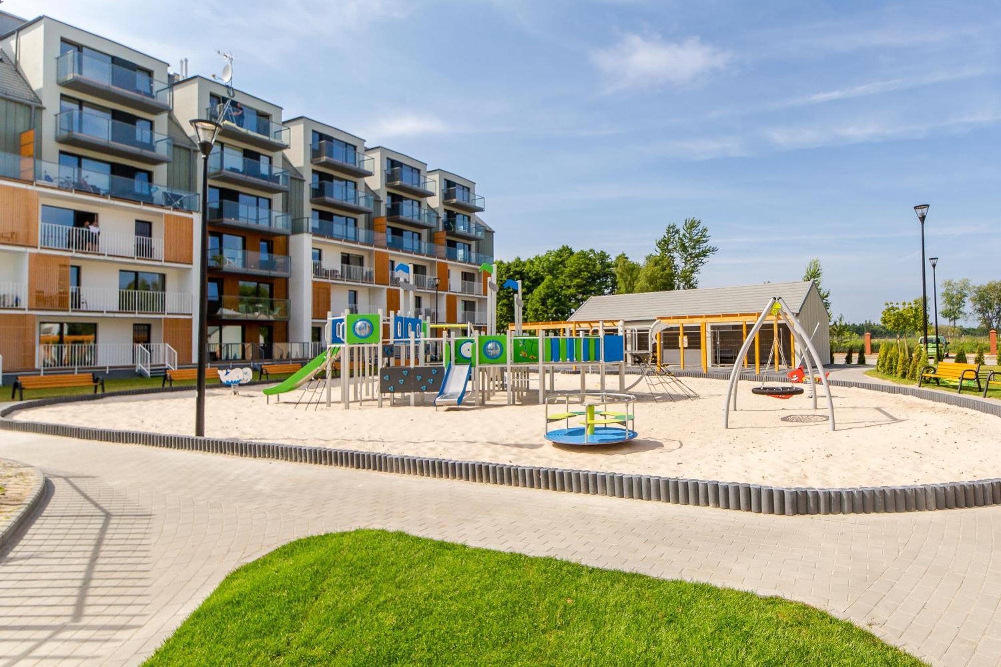 Waterline Apartamenty Kolobrzeg Bagian luar foto