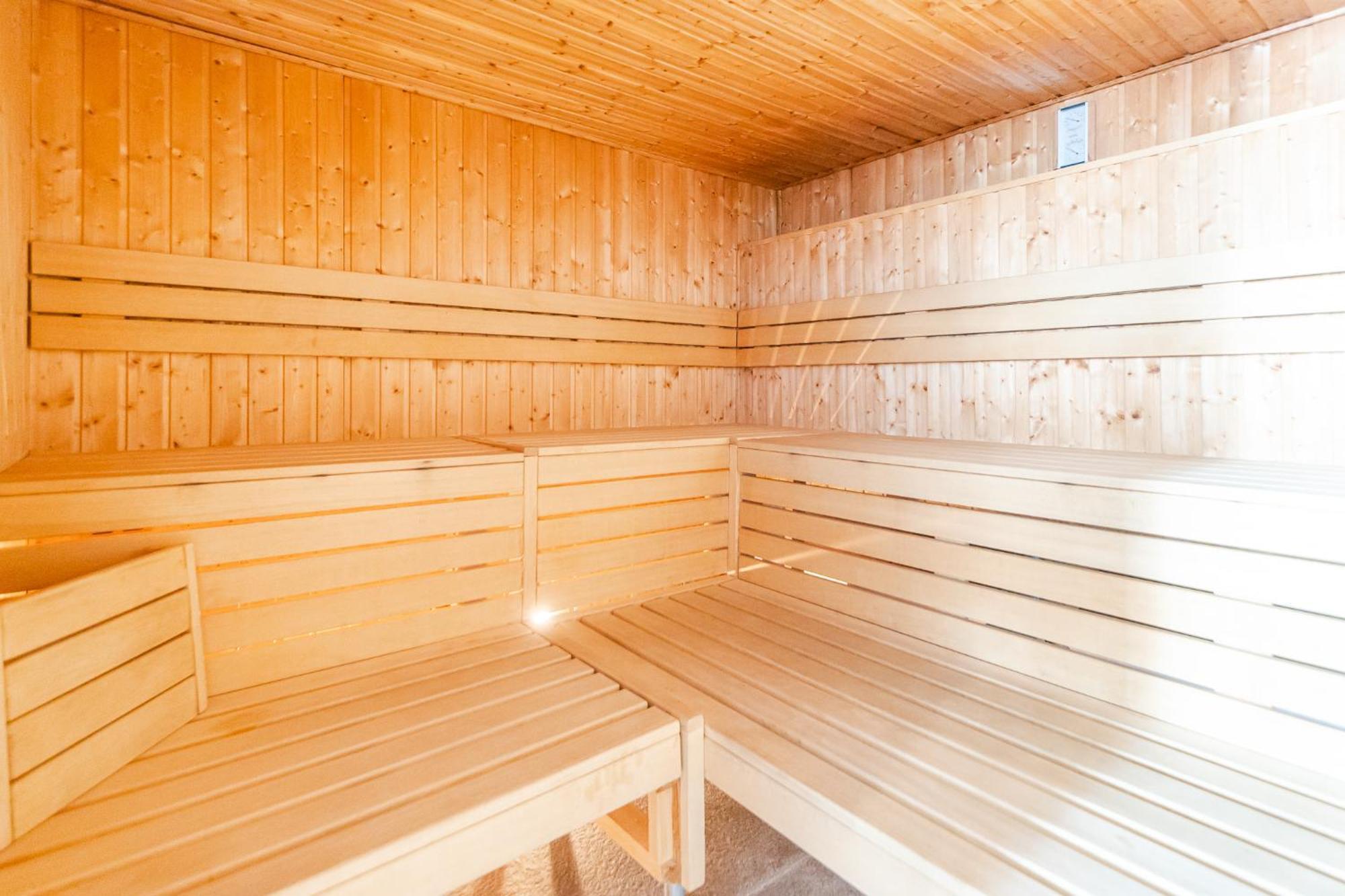 Waterline Apartamenty Kolobrzeg Bagian luar foto